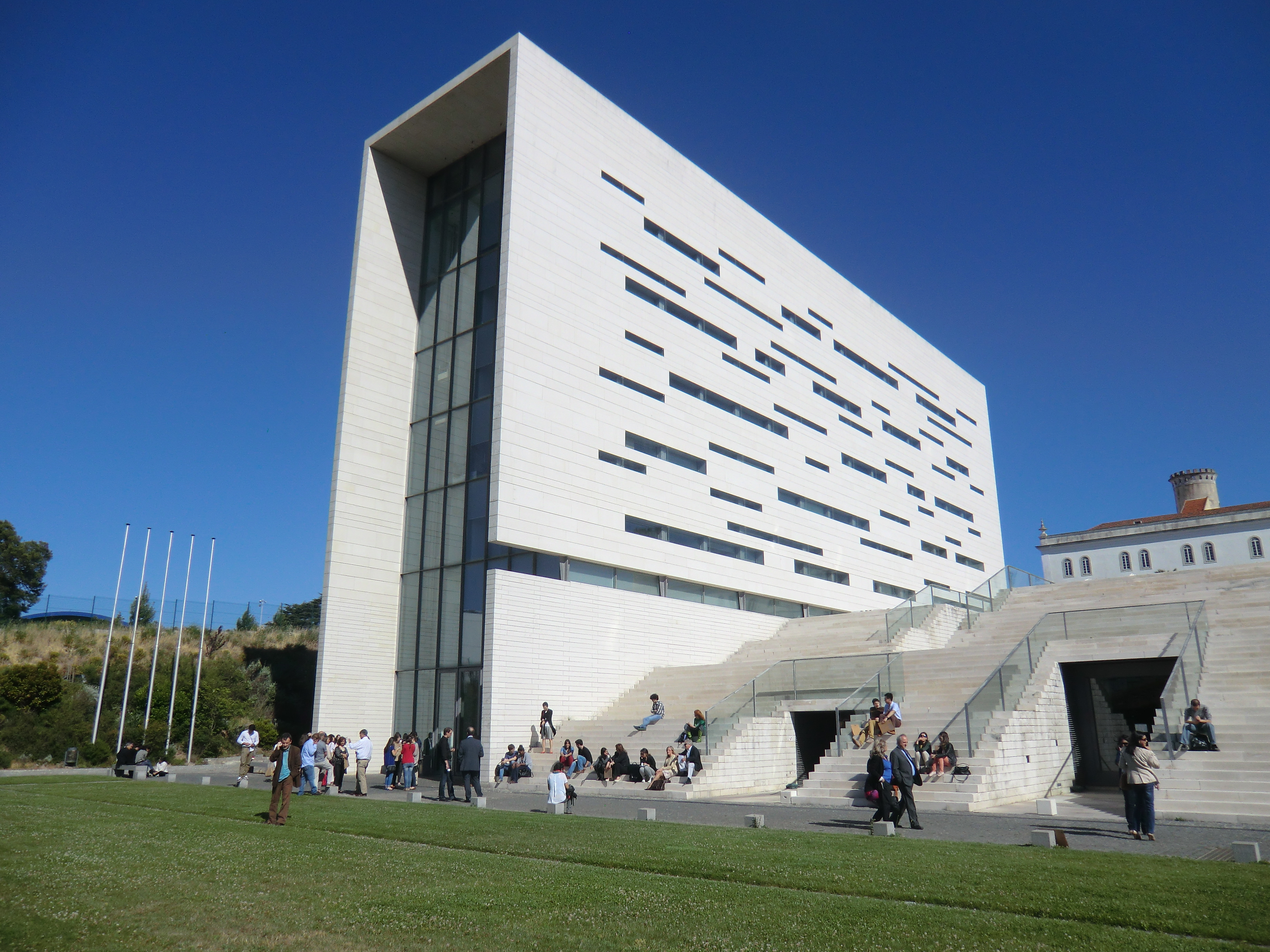 Music, Poetry & the Brain Universidade Nova, Lissabon Frank Liebscher